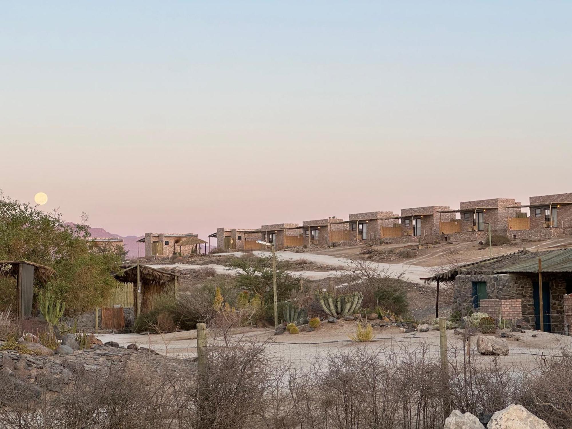 Daureb Isib Campsite And B&B Uis エクステリア 写真