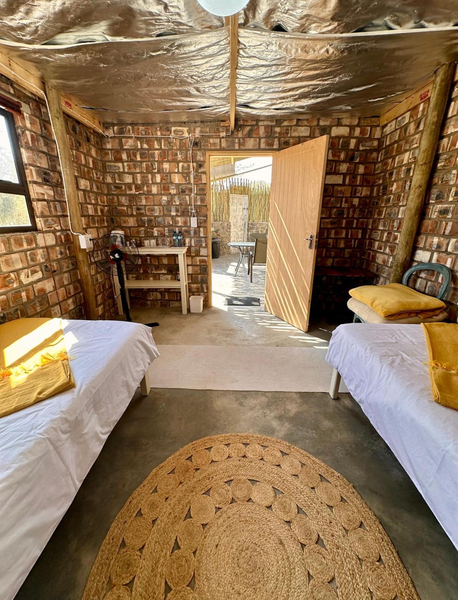 Daureb Isib Campsite And B&B Uis エクステリア 写真